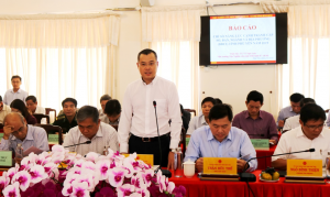 Đồng chí Phó Bí thư Tỉnh ủy, Chủ tịch UBND tỉnh Phạm Đại Dương phát biểu tại hội nghị